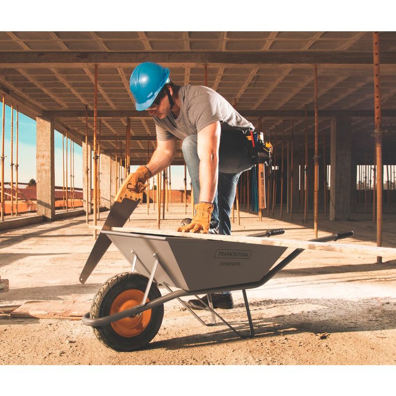 carro-de-mao-tramontina-77714-435-cacamba-metalica-70-litros-05