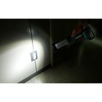 lanterna-led-makita-dml807-a-bateria-18v-sem-bateria-e-carregador_03