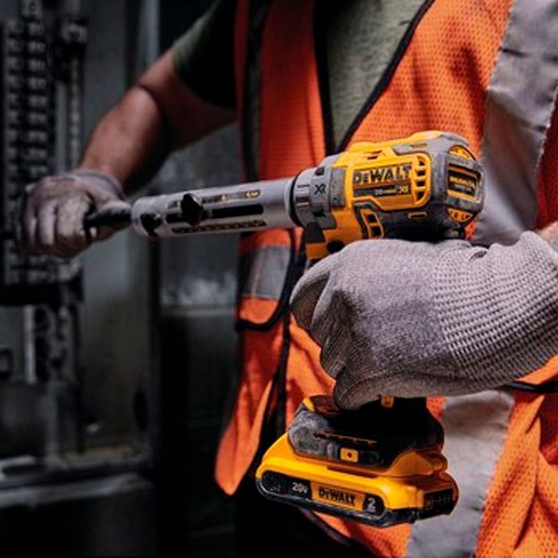 bateria-ion-de-lition-dewalt-dcb203-b3-20v-20ah_09