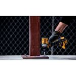 chave-de-impacto-compacta-12pol-dewalt-20v-max-atomic-dcf922b-b3_07
