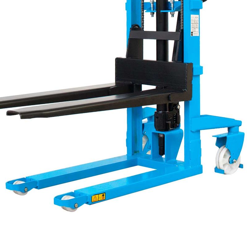 empilhadeira-manual-paletrans-pm1516-capacidade-1500kg-elevacao-160cm_01