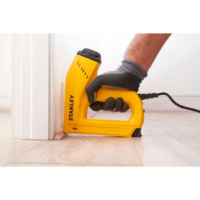 grampeador-pinador-eletrico-220v-monofasico-stanley_03