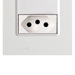 conjunto-montado-4-2-interruptor-simples-16a-e-tomada-2p-t-10a-delta-mondo-soprano-branco_03