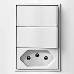 conjunto-montado-4-2-2-interruptor-paralelo-10a-e-tomada-2p-t-10a-220v-revita-soprano_02
