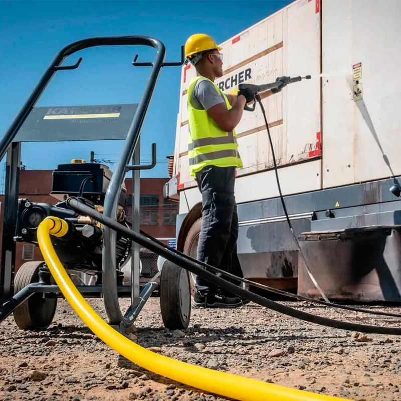 lavadora-de-alta-pressao-hd-12-15-maxi-karcher_04