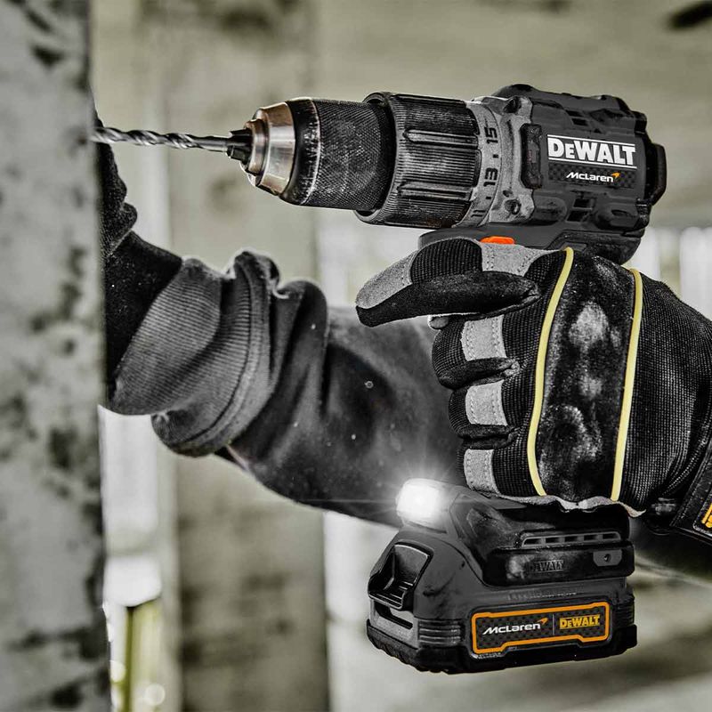 kit-furadeira-e-parafusadeira-de-impacto-mclaren-dewalt-com-acessorios_05