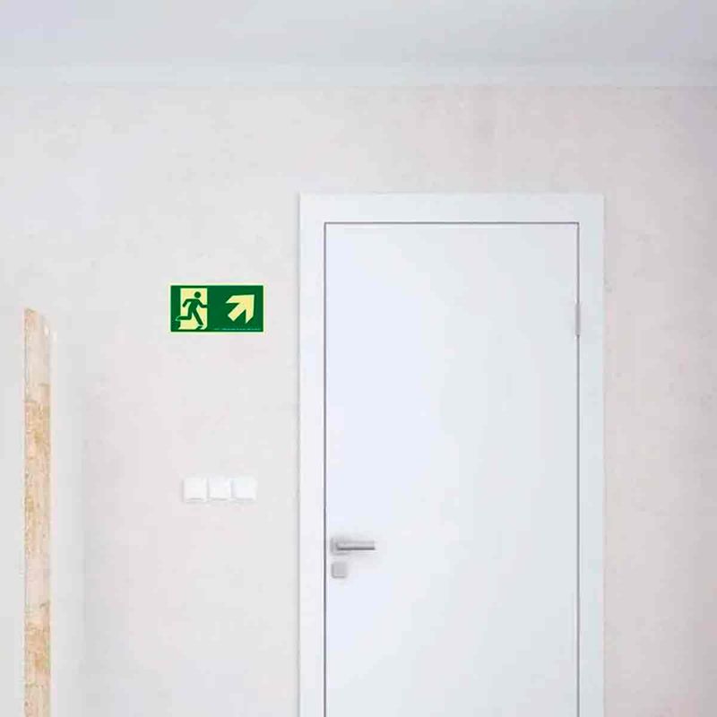 placa-de-sinalizacao-fotoluminescente-30x15cm-seta-inclinada-para-direita-e-para-cima-sinalize_03.jpg
