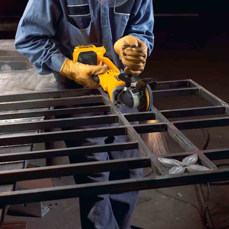 kit-esmerilhadeira-4-1-2-5-20v-dcg412m2-220v-com-2-baterias-4-0ah-carregador-e-bolsa-dewalt_03.jpg
