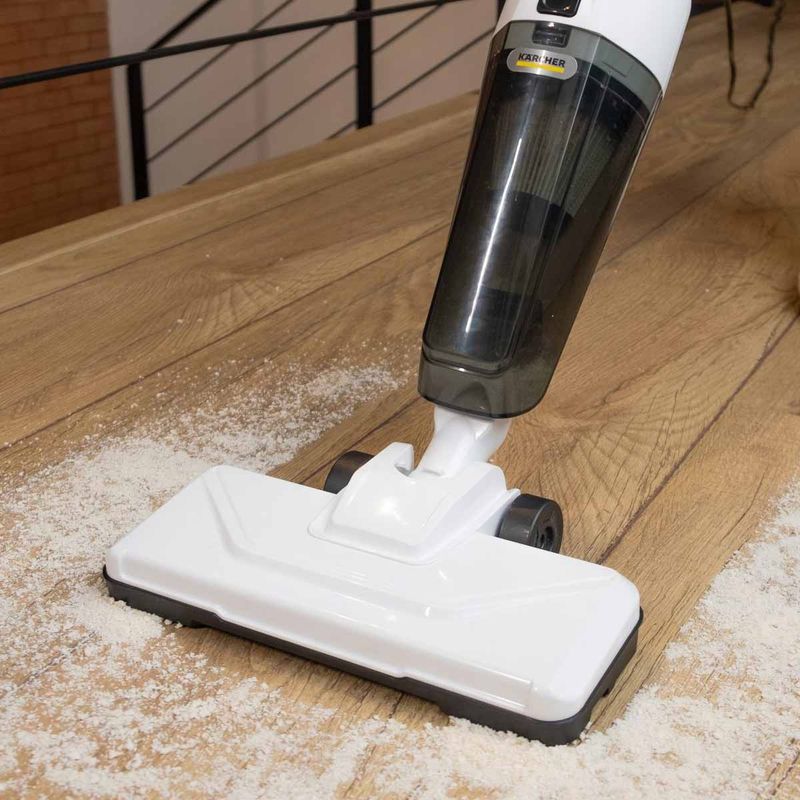 aspirador-de-po-vertical-2-em-1-vcl-1-stick-karcher_05.jpg
