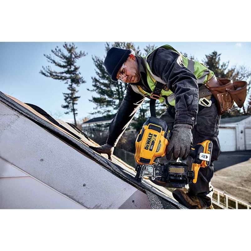 pregador-de-telhado-dcn45rnb-dewalt-sem-bateria-e-carregador_10.jpg