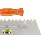 desempenadeira-aco-dentada-12x24cm-tramontina-04.jpg
