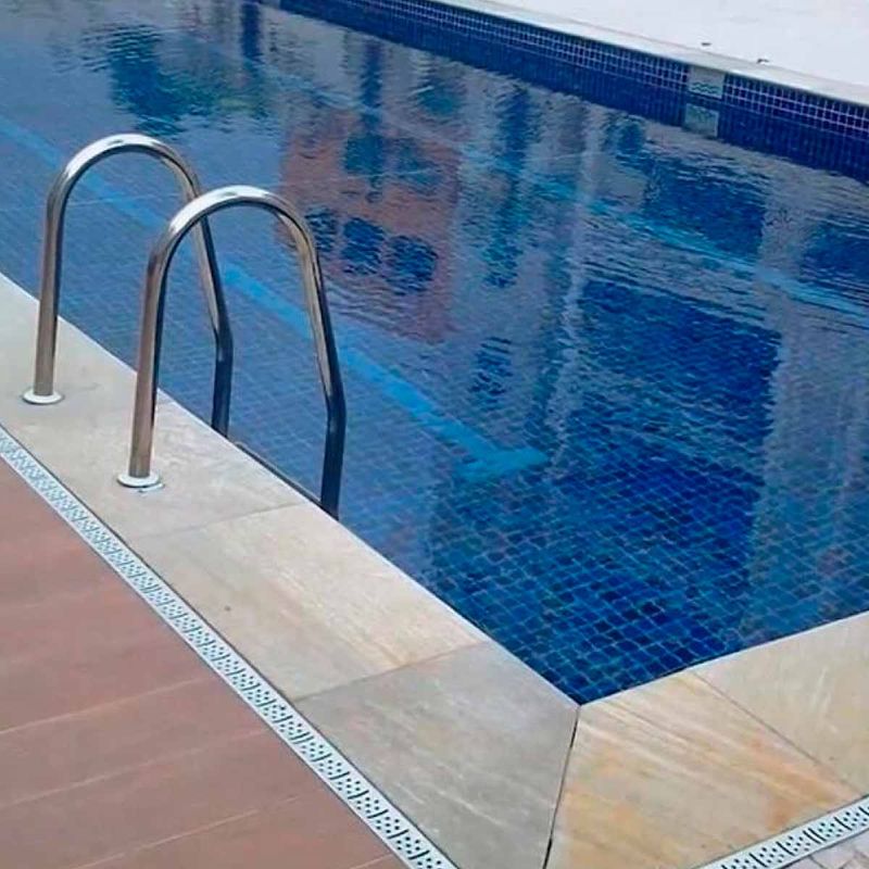 ralo-linear-topbox-saida-deslocada-extremidade-vertical-80cm-topmax_03.jpg