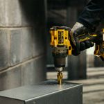 parafusadeira-furadeira-1-2-pol-20v-dewalt-dcd801_06