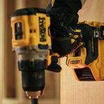parafusadeira-furadeira-1-2-pol-20v-dewalt-dcd801_07